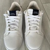 Men's branded Tommy Hilfiger sneakers, size 42 1