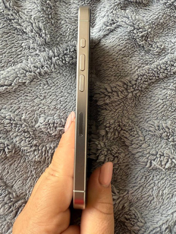 iPhone 15 Pro 128GB с набором чехлов и стекол 4