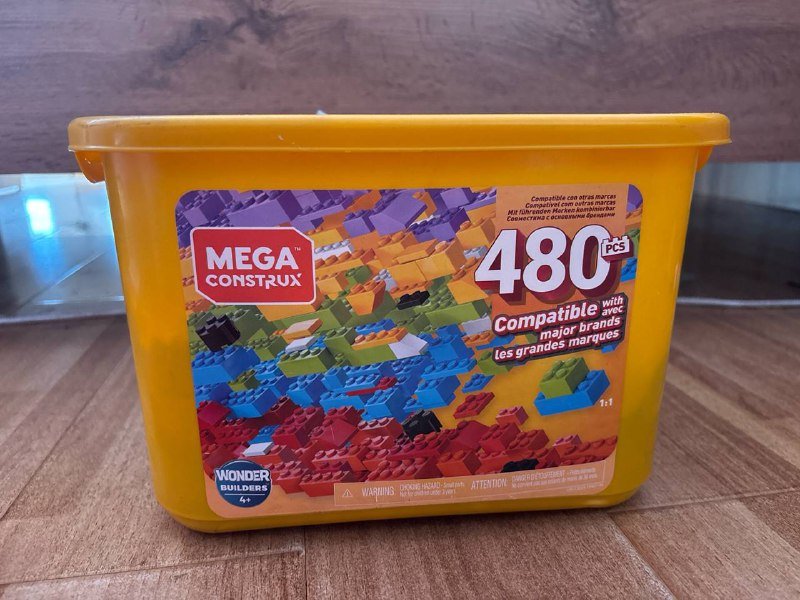 книги большие, новогодняя игра дубль, шахматы, ребусы, конструктор, краски акриловые 7