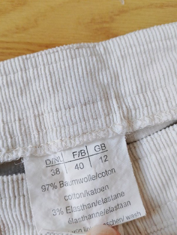 Новые белые широкие джинсы 3