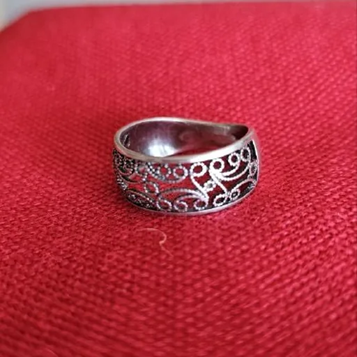 Серебряное кольцо