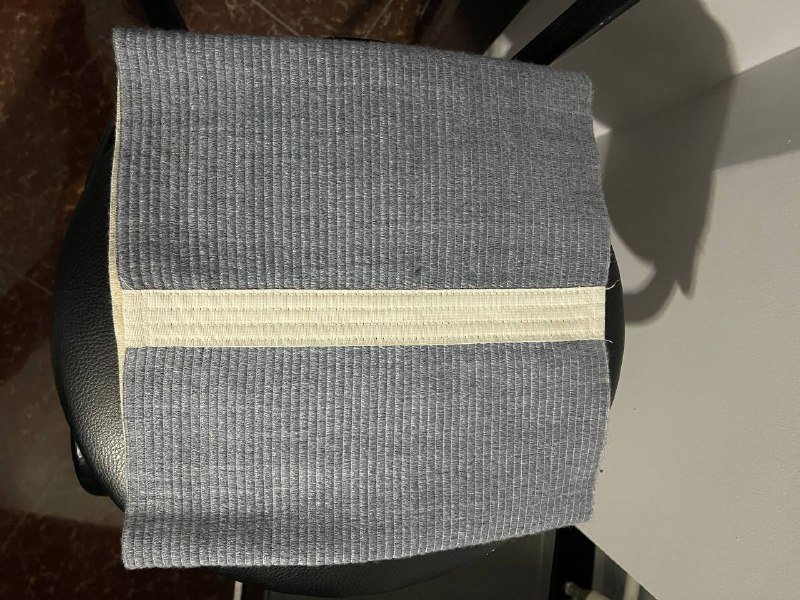 Телевизор Neos, стол, жаровня, тарелки, кофейный сервиз, книги, корсет, пояс, стилус 3