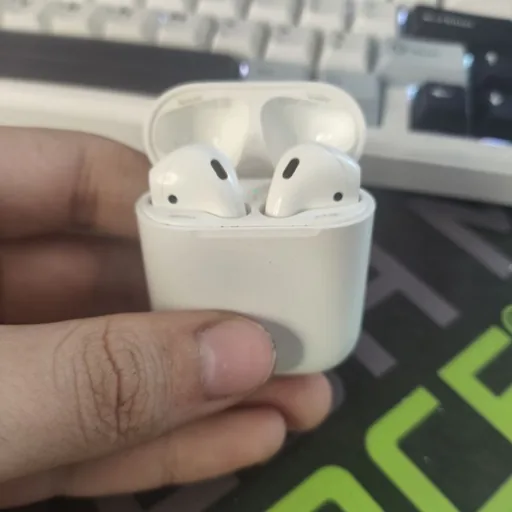 AirPods 1 поколения