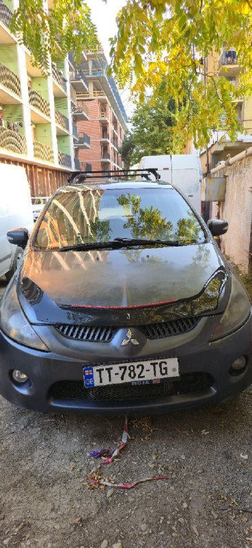 Mitsubishi Grandis 2.0 diesel 2005 механика 1