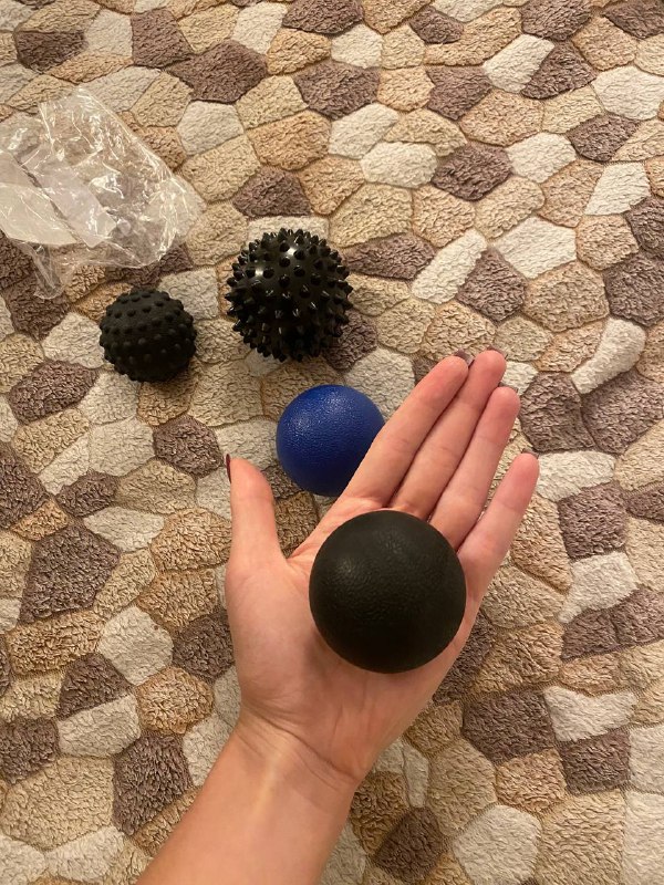 МФР мячи игольчатый черный плоский, роллы, наколенники 3