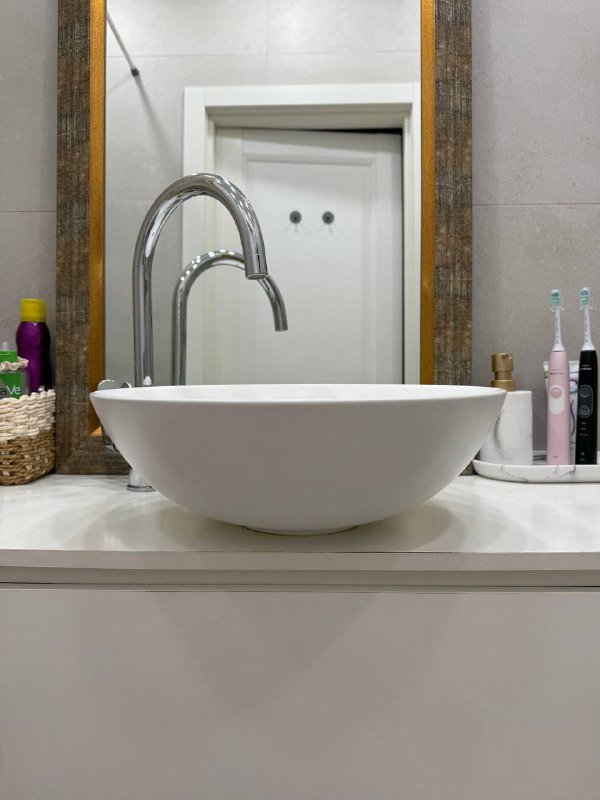 Раковина, смеситель, зеркало, комод 4