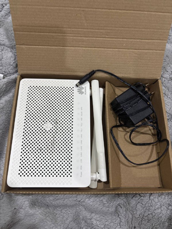 Wi-Fi роутер HUAWEI EchoLife HG8245H5