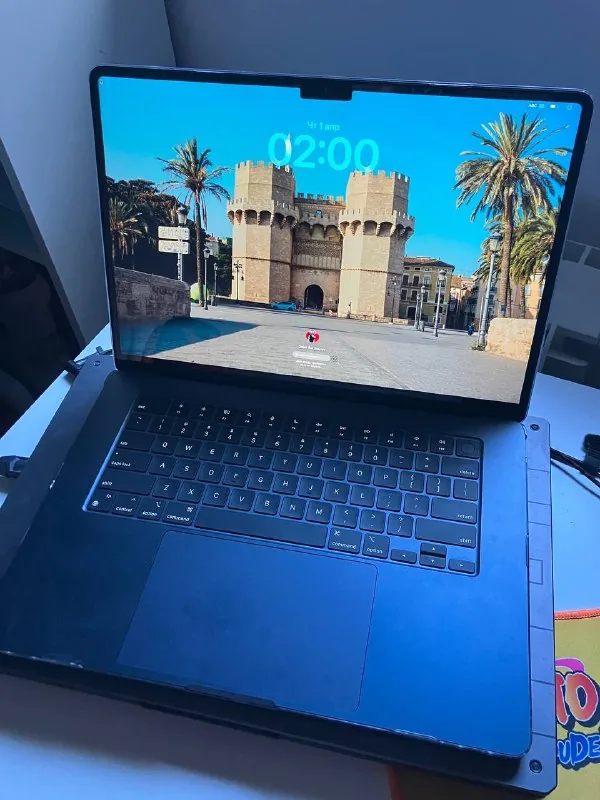 Apple MacBook Air 15 M3 1