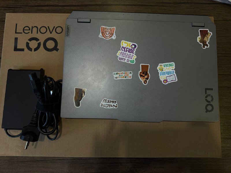 Lenovo LOQ 15.6 ноутбук с сумкой и зарядным устройством 3