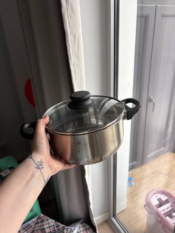 Кастрюля с крышкой, сковородка с покрытием, форма для выпекания, салатник, френч пресс