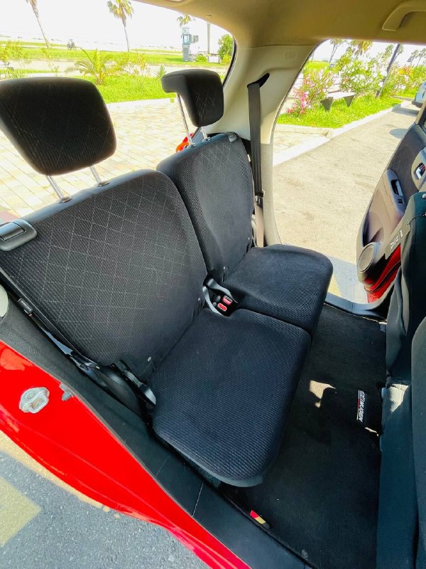 Honda N-One Premium красный автомобиль 9