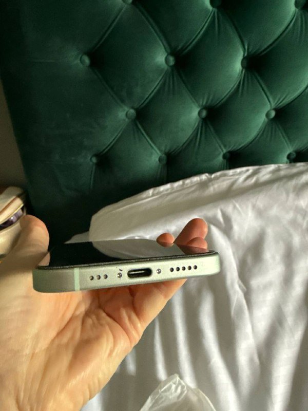 Айфон 15 в идеальном состоянии 5