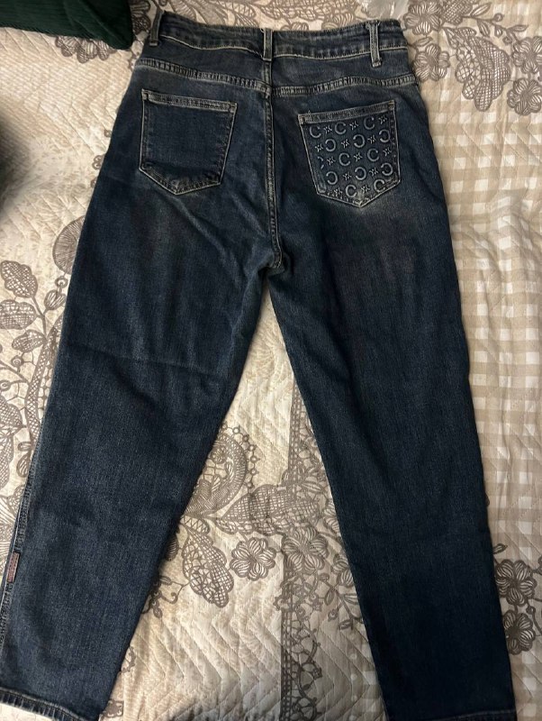 Уги 37, джинсы m-l, спортивные штаны L-XXL, топ 7