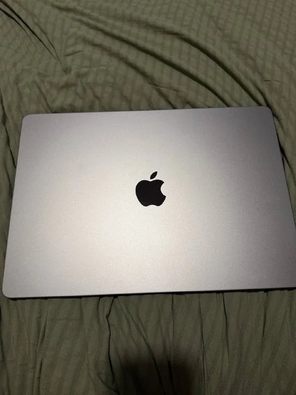 MacBook Air 15 M2, 2023, 8/512 ГБ 1