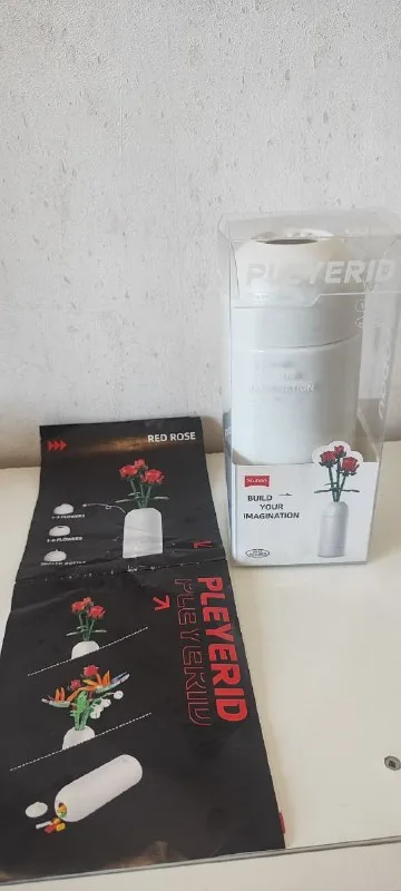 Блочный конструктор Sluban Red Rose
