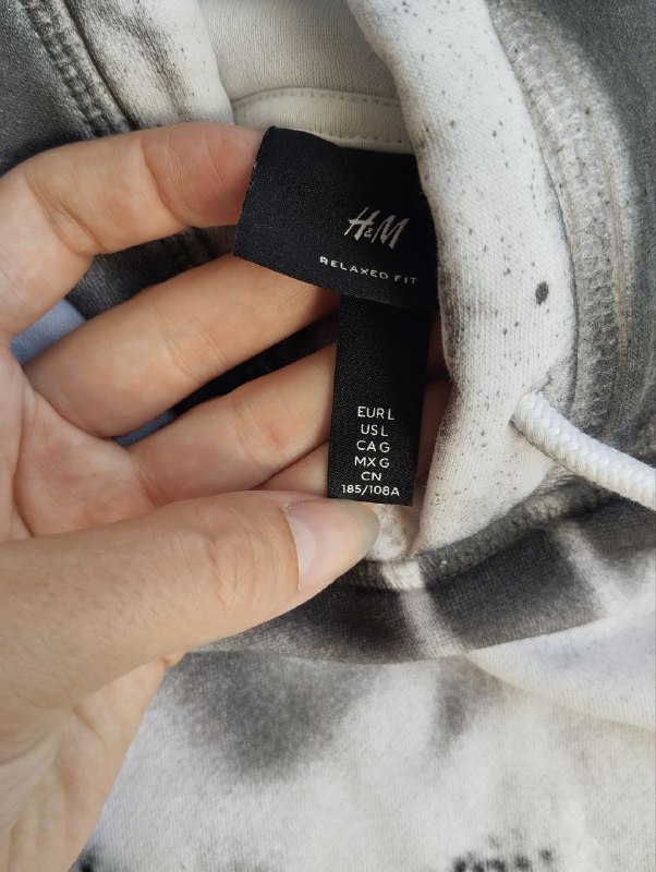 Черная худи H&M размер L 3