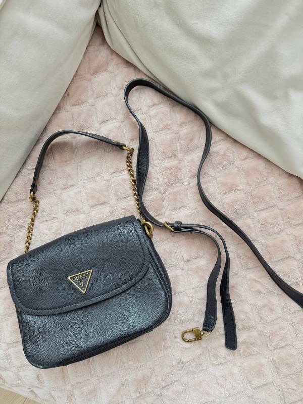 Черная сумка Guess 3
