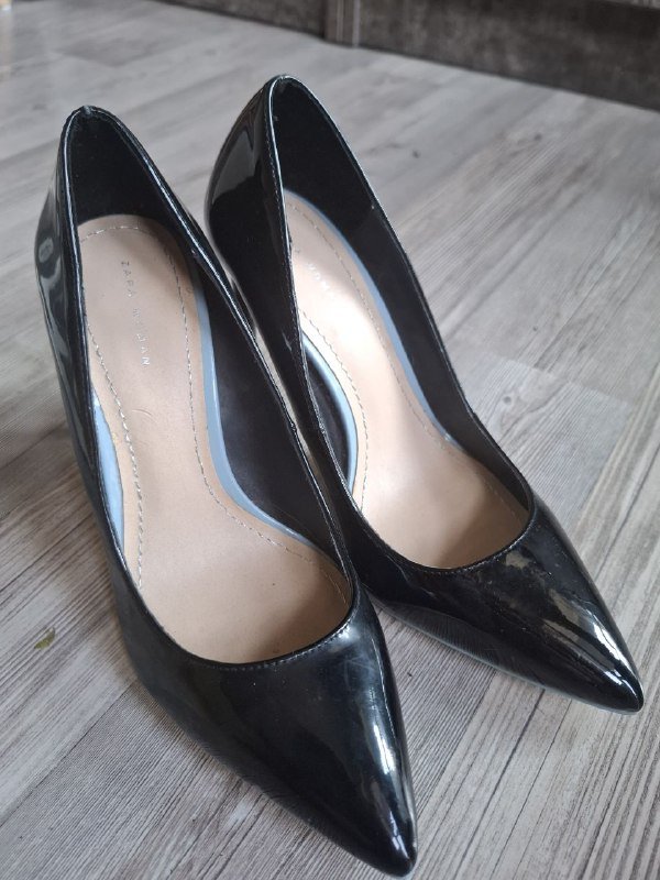 Туфли, кроссовки, женская одежда 42-44, рубашки, кофты, юбки, костюм, платья, майки, джинсы, шорты 2