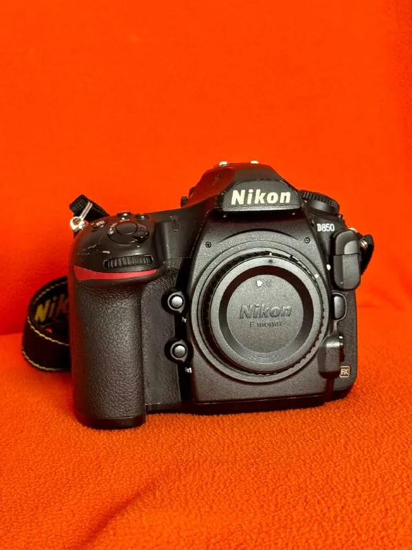 Nikon D850 body 1