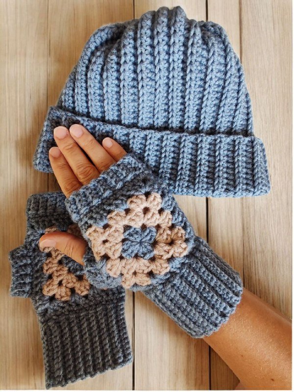 Вязаные сумки, игрушки, шапки, митенки, шарфы