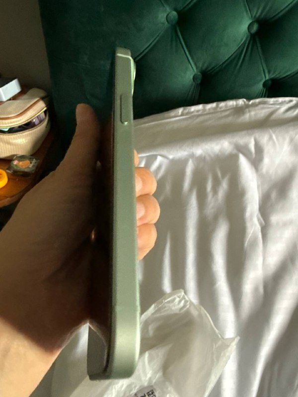 Айфон 15 в идеальном состоянии 8