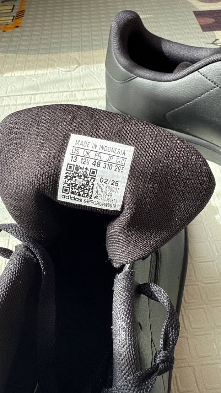 Новые кроссовки Adidas оригинал 2