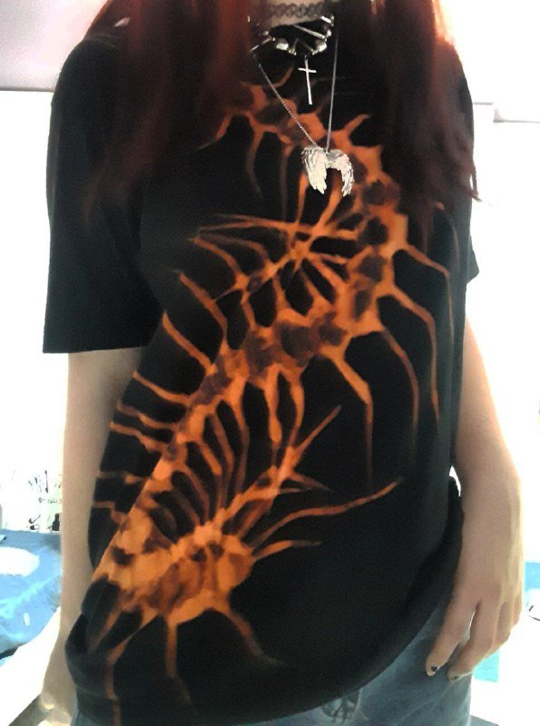 Мужская футболка ручной работы