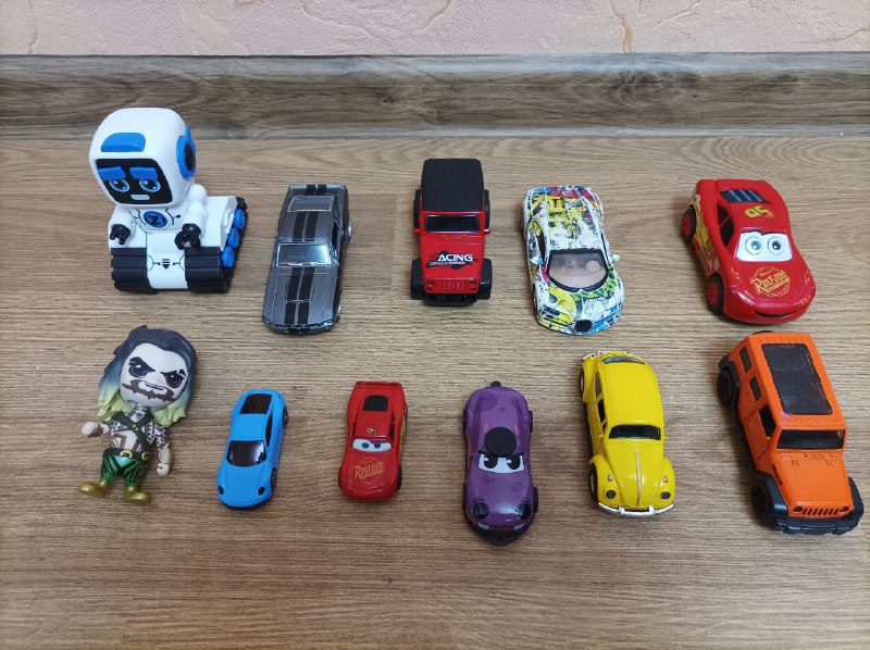 Железные машинки игрушки