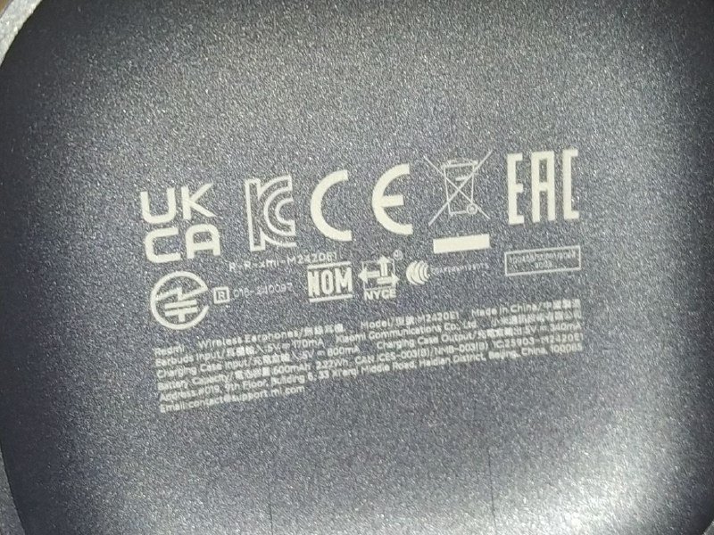 Наушники Redmi, один наушник 3