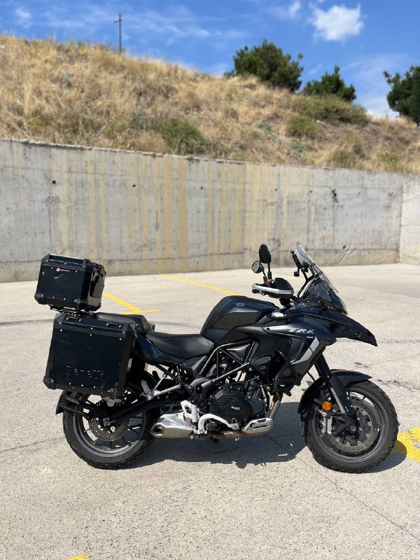 Benelli TRK 502 мотоцикл 2021 года
