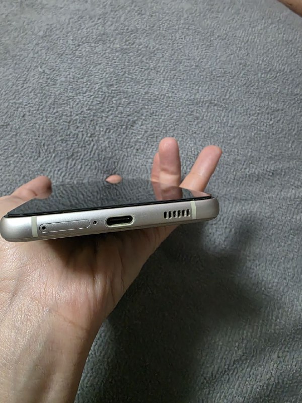 Samsung S21 FE 6