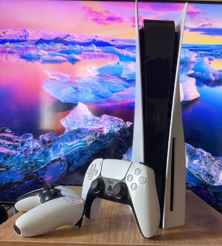 PlayStation 5, 2 джойстика DualSense, игры 2