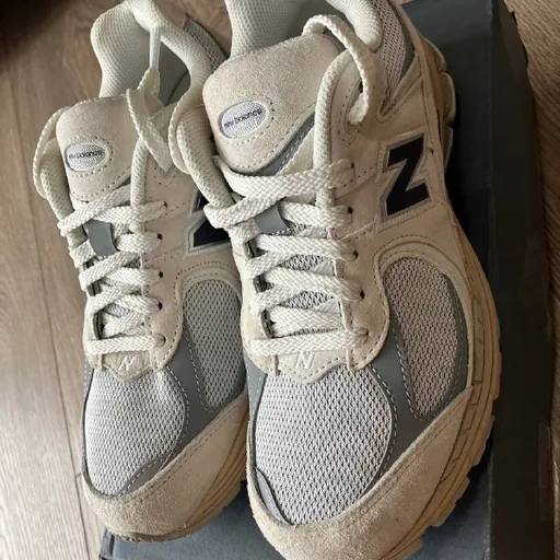 New Balance 2002R кроссовки