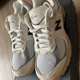 New Balance 2002R кроссовки 1