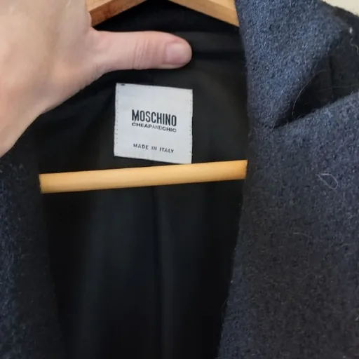 Пальто Moschino и Kenzo