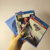 PS4 Pro CUH-7208B с двумя джойстиками и играми 3