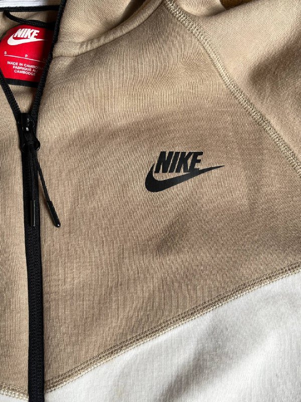 Nike Tech Fleece Hoodie Size S M 2