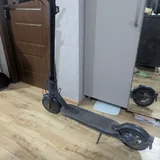 Электросамокаты Xiaomi M365 и Ninebot 2E Plus 4