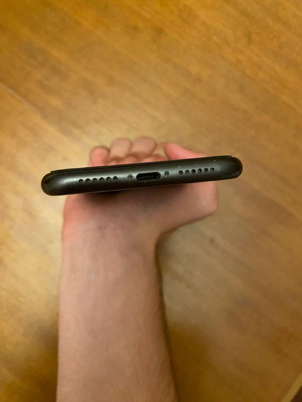 iPhone 11 128GB черный 3