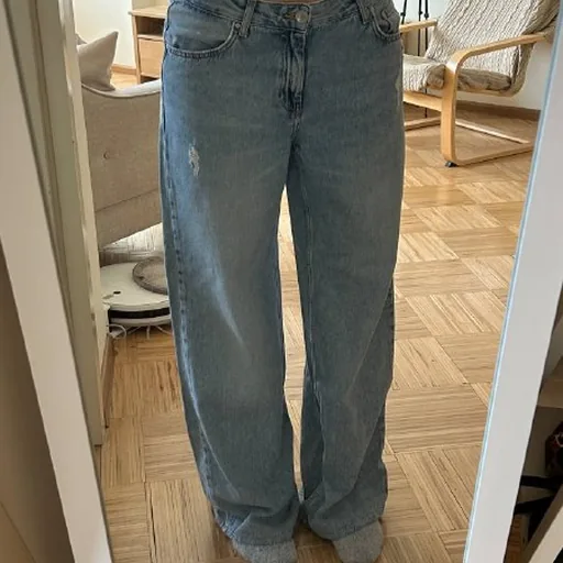 Голубые джинсы Pull&Bear