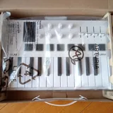 MIDI-клавиатура Arturia MiniLab 3 1