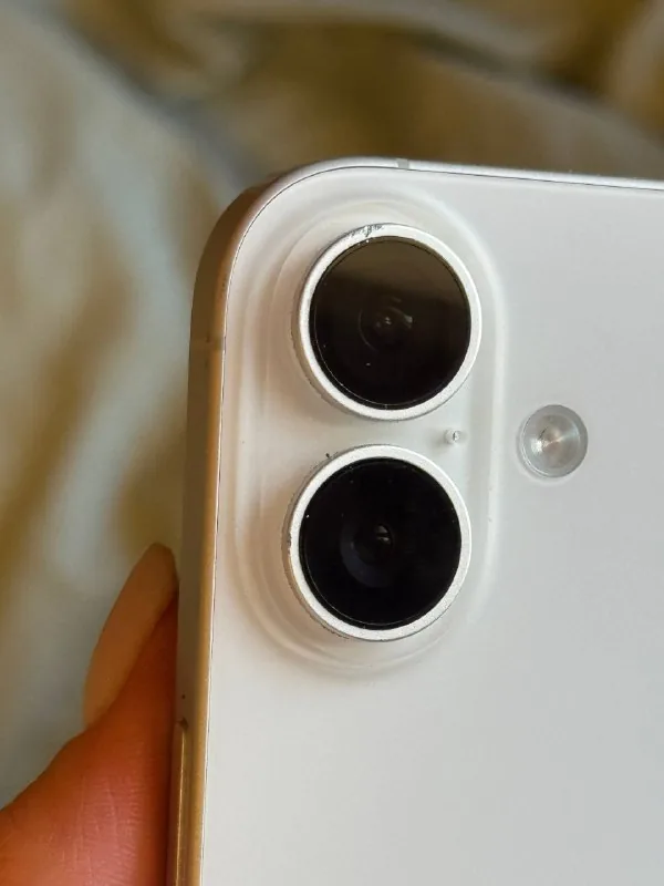 iPhone 16 1