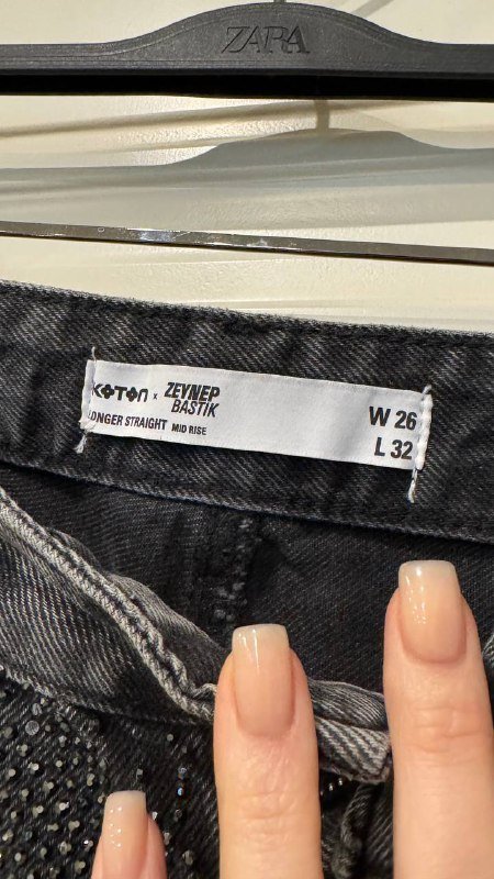 Свитер, джинсы, тренч, платье, спортивная кофта, куртка косуха 3