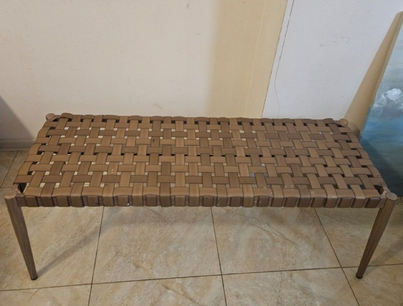 Стол Jusk, кресло Jusk, скамейка Jusk, столик IKEA, фонтан Jusk, светильник 7