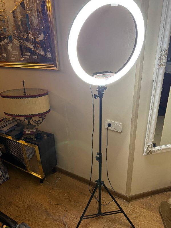 Кольцевая лампа с пультом управления 1