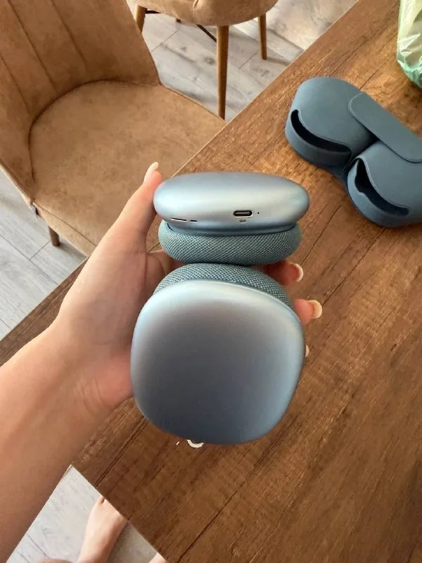 Apple AirPods Max 2, blue 1