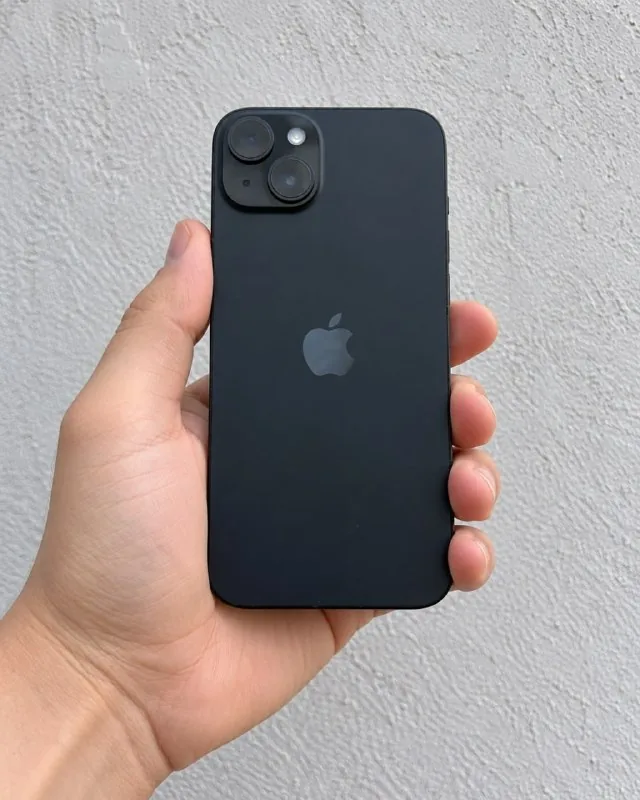 iPhone 15 Plus 128GB 1