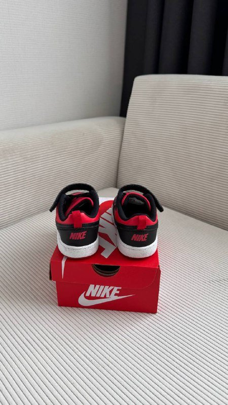 Детские кроссовки Nike размер 25 EU 2