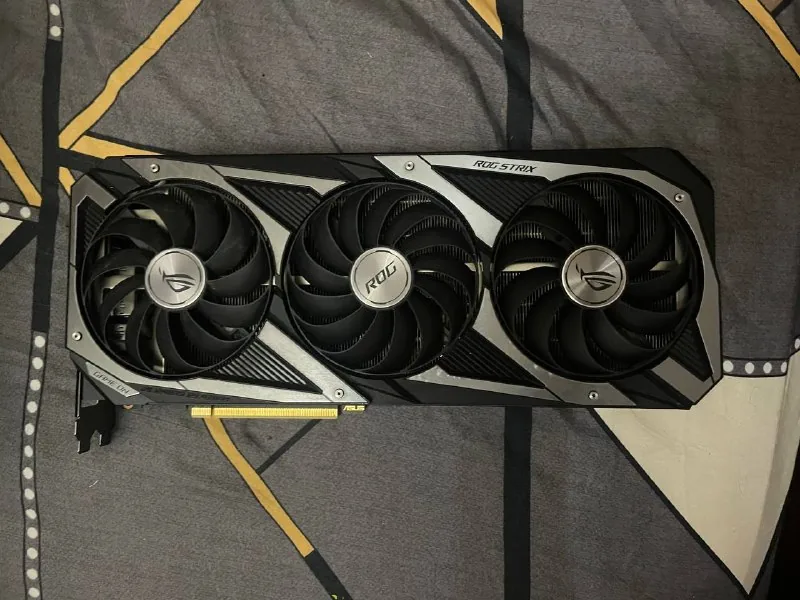 Видеокарта RTX 3090 24GB, оперативная память DDR4 32GB 3200MHz 1