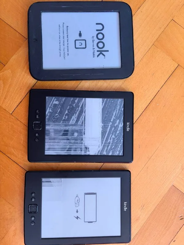 Amazon Kindle, Barnes & Noble Nook